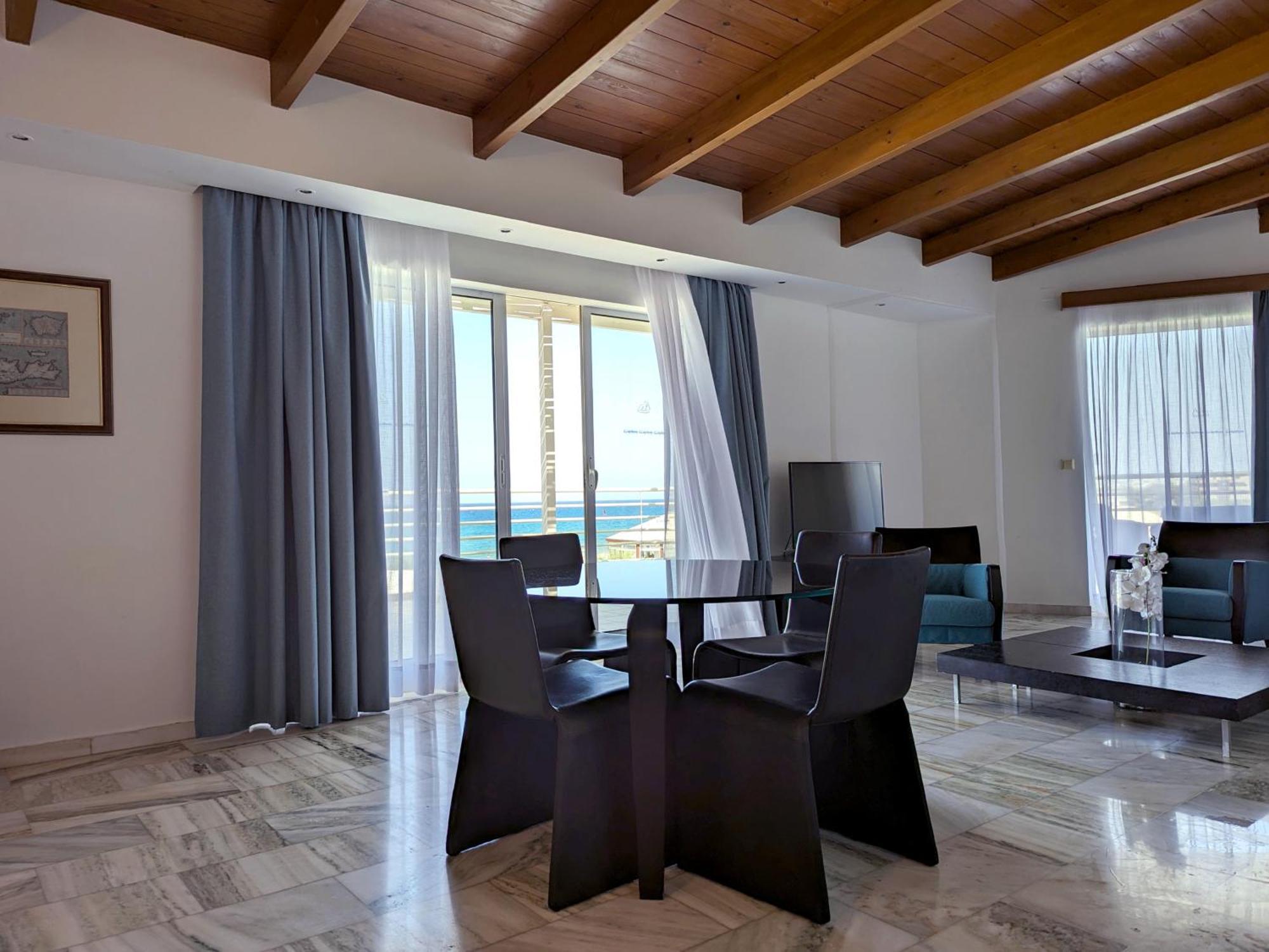 Suite Side Sea View